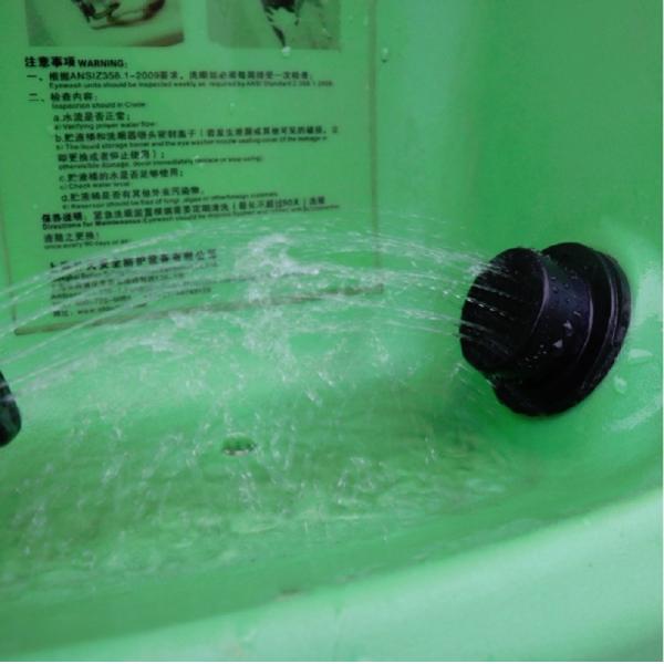 Bright green Emergency 15 minutes portable eye wash/ laboratory eye wash, 60L portable eyewash station