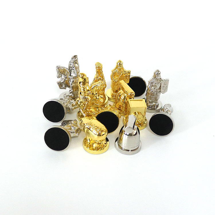 Large 40*40*4.5cm Metal Chess Set with Zinc-Alloy Pieces and Customized Logo Design