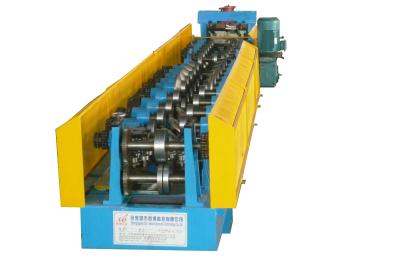 O Purlin de C Z lamina a formação da máquina 15KW pela transmissão Chain