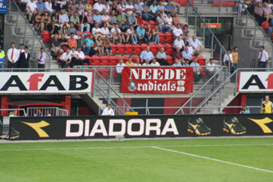 Экрана СИД шкафа квасцов Плашк-случая дисплея спорта СИД периметра экрана на открытом воздухе видео- Multi показывает фабрику Шэньчжэня