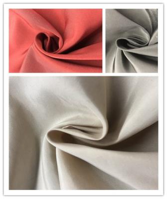 Tela de nylon macia revestida lisa, tela de nylon exterior de pouco peso de 45%N 55%P