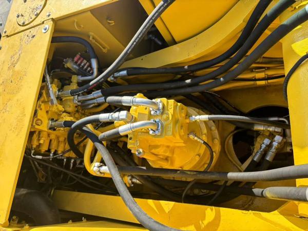 Excavadora Komatsu PC300 usada 187 kW 33800 kg para construcción y minería