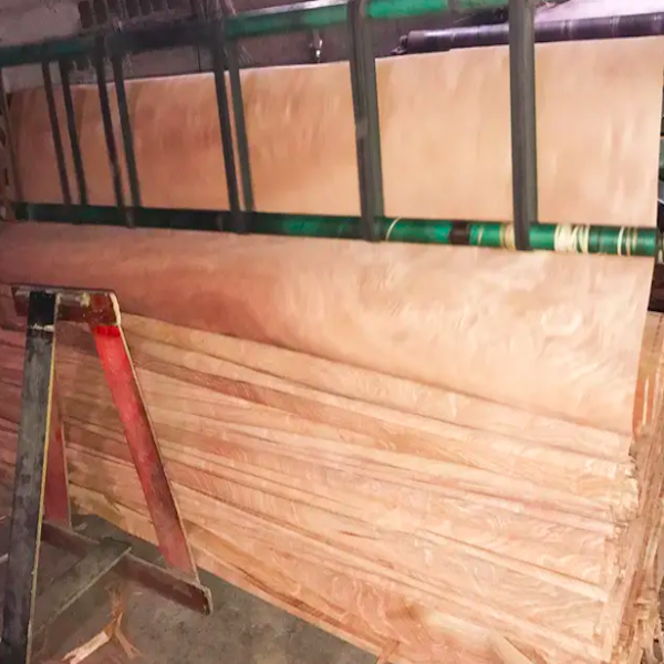 Естественный финиер с вращающейся резкой Сертификат FSC 0,1 мм 1 мм Для фанеры мебели