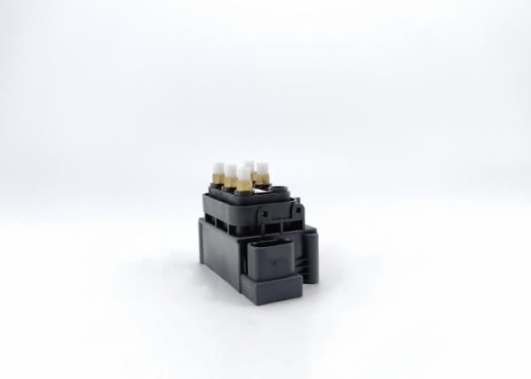 Mercedes Benz W222 Air Suspension Solenoid Valve Block  0993200058