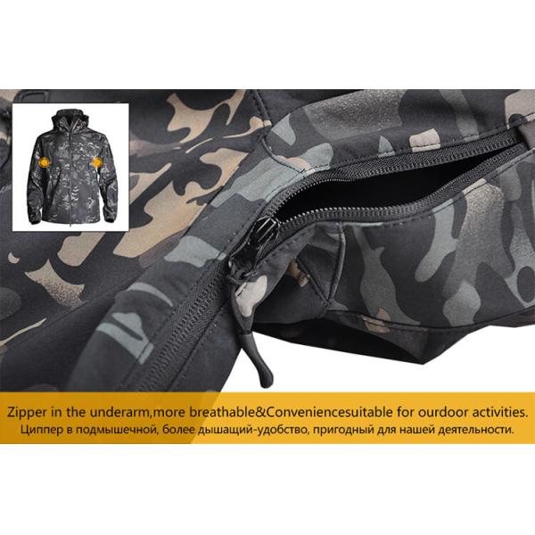 Soft Shell Custom Outdoor Clothing , Mens Tactical Jacket Heat Preservation Thermal Fleece