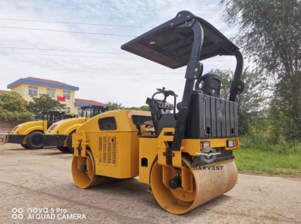 3 Ton Hydraulic Double Drum Vibratory Road Roller LTC203 Hot Sale in Ecuador