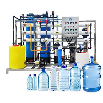 Des machines de dessalement de l'eau de mer à énergie solaire durable, automatisées et écologiques