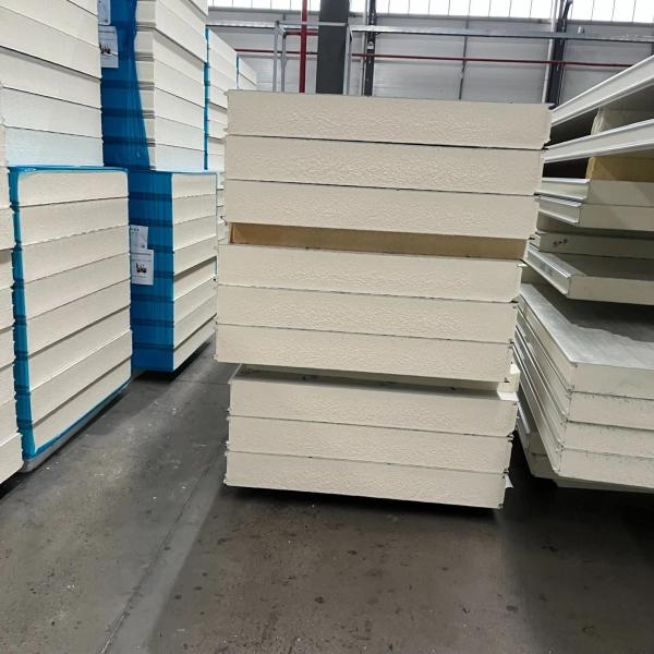 Modern Design Style Warehouse Construction with Insulated XPS Rock Wool EPS Panels