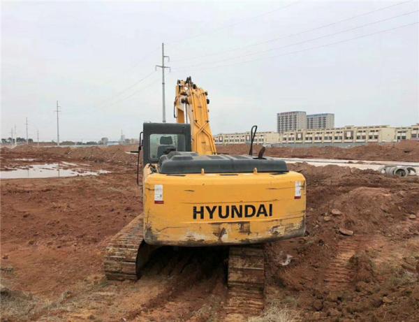 used hyundai 215-7 chain excavator in korea/ original hyundai 215-7 excavator with breaker