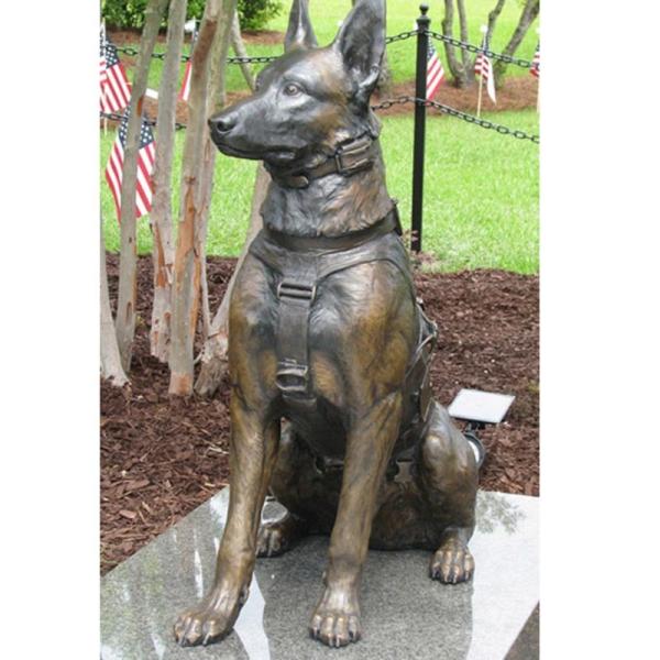 Engraving Bronze Greyhound Dog Statue for Garden Decoration in Europe Competition