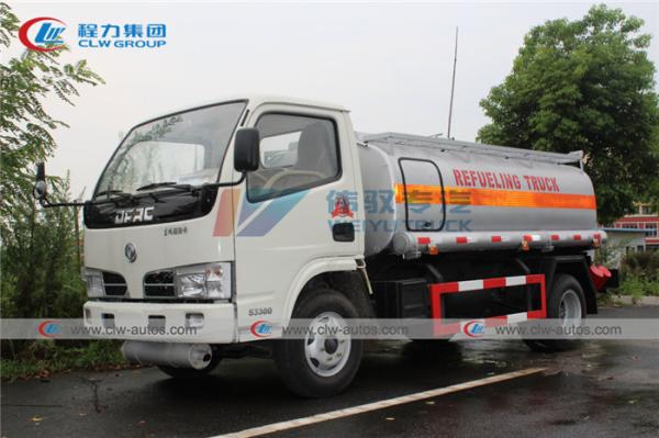 caminhão do distribuidor do combustível do aço carbono de 5000L Dongfeng Q235