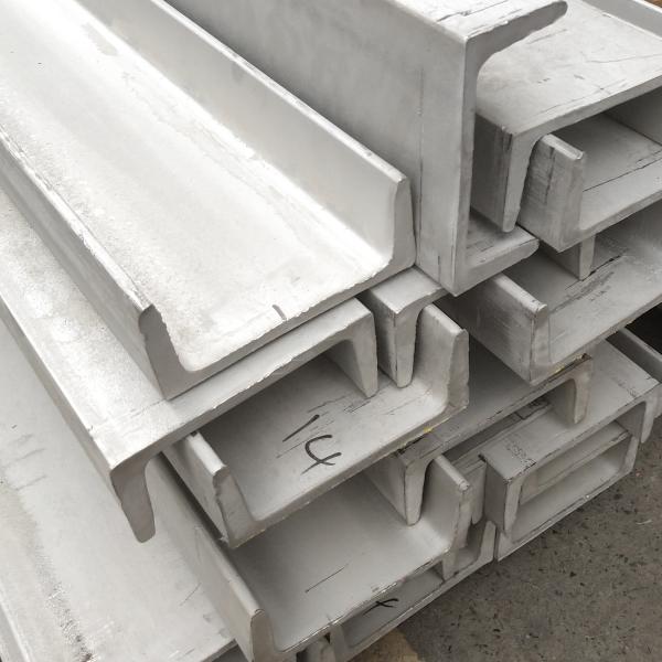 Purlins de aço inoxidável da canaleta em U 30mm laminados a alta temperatura para o perfil da construção