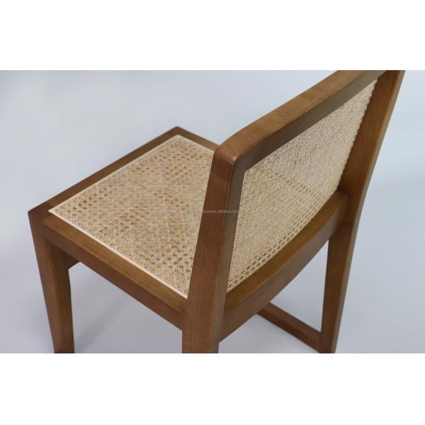 Stackable Wicker Chair with Rattan Back and Solid Wood Seat for Wedding Outdoor Cafe Dining Room Furniture