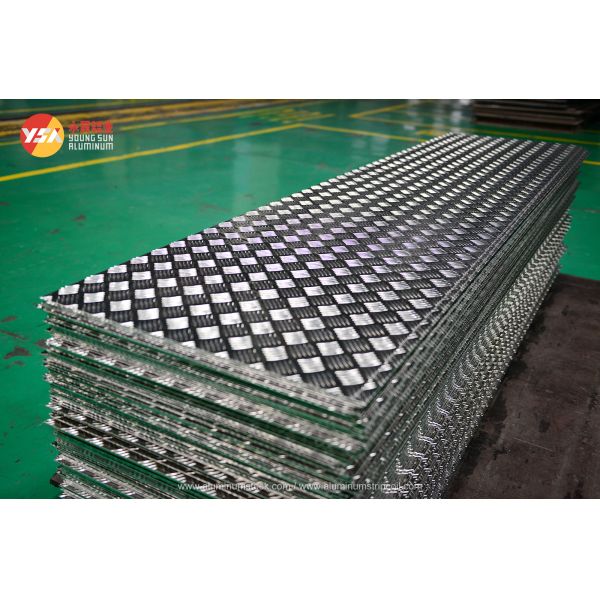 Premium Quality Aluminum Diamond Plate 5754 Aluminum Checker Plate for Industrial And Decorative Use