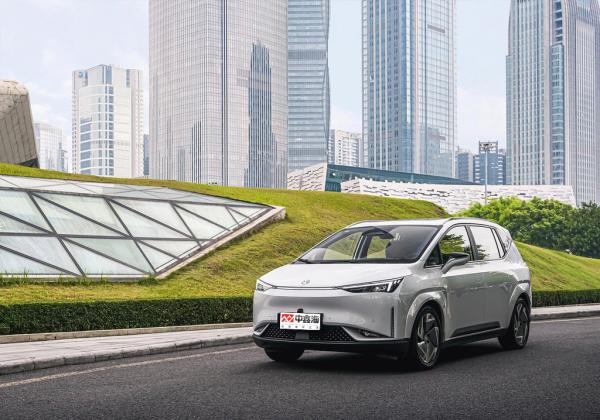 Adult cheap high speed electric super car electric vehicle car HYCAN Z03 2022 Z Tide Edition 620km  ev charger car
