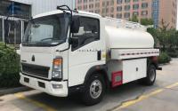 3,2 toneladas YN4102 3000 del litro HOWO de camión de luz con eje trasero