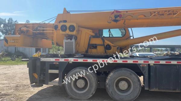 20ton Truck Crane 2014 Xg Used for Lifting Equipment Maximum Lifting Height 40m