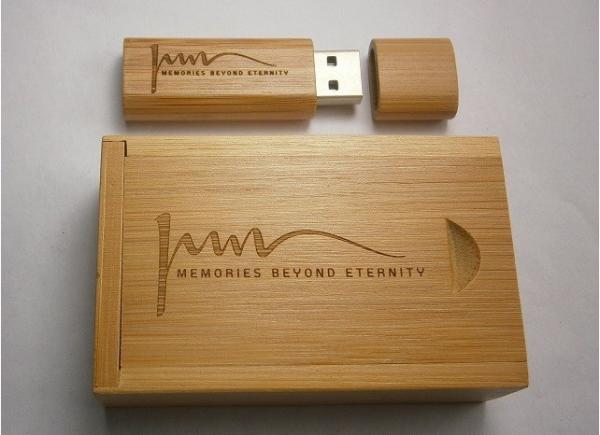 Eco Friendly Personalised Wooden USB flash Drive 8Gb for Coporate gifts