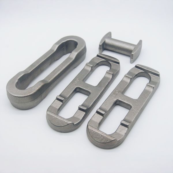 Scraper Conveyor Chain Produced By Precision Casting / Drop Forging Process