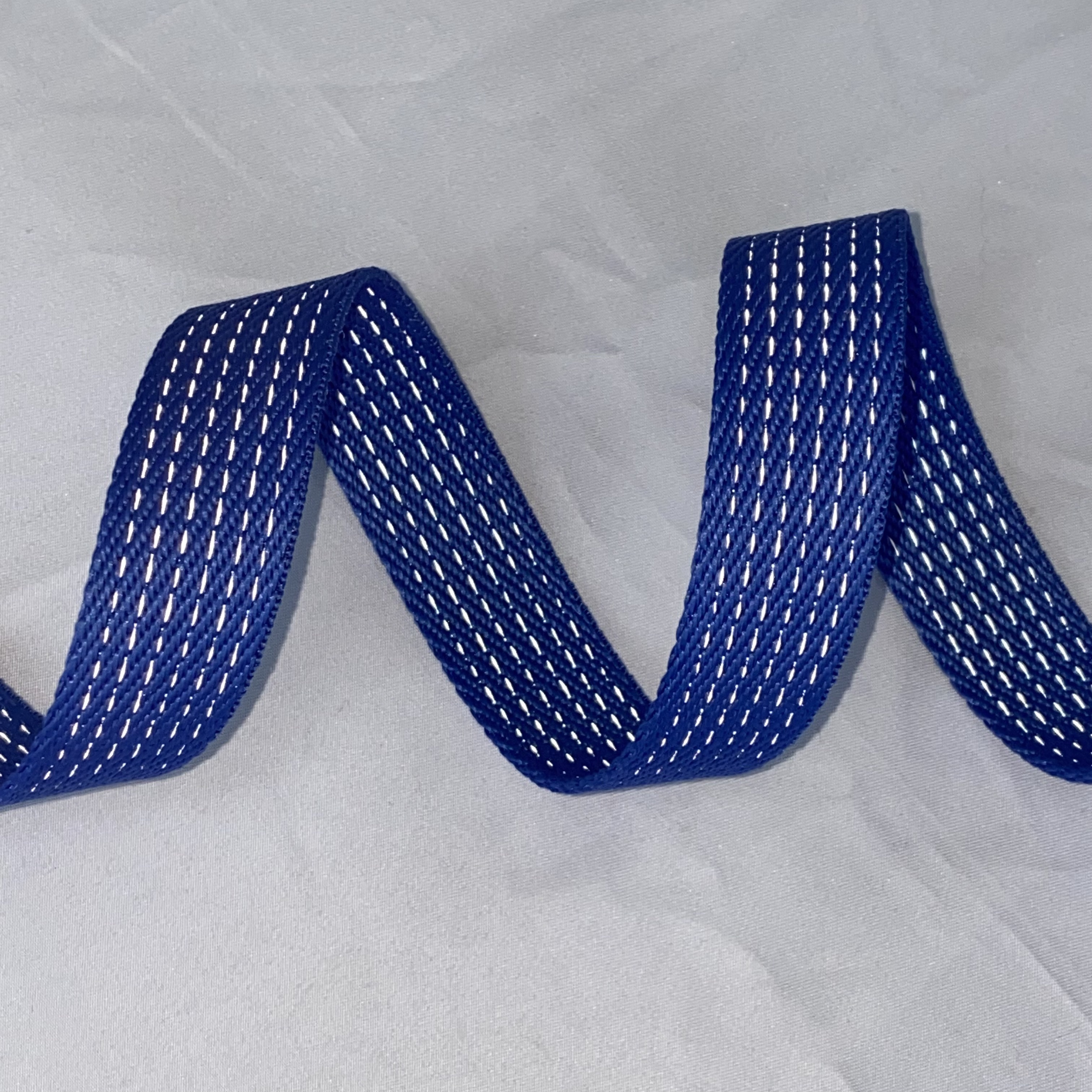 Heavy duty Reflective polyester fiber webbing suitable for pet collars pet leash safety belts backpacks and various outdoor gear products
