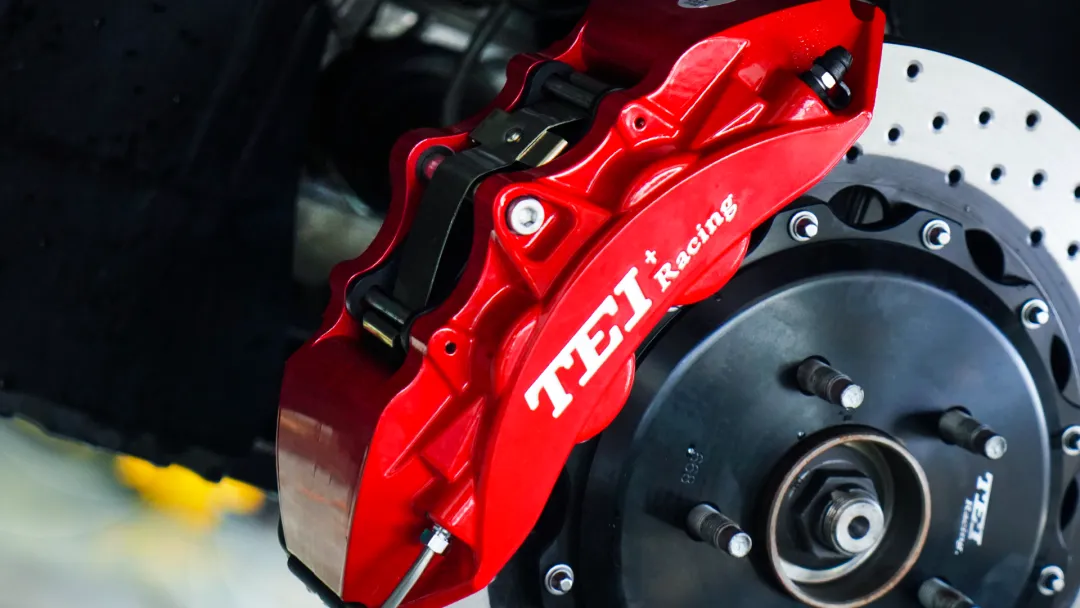 Передний большой тормозный комплект 4 поршневого калибра с 355x28 мм ротором BBK автоматическая тормозная система для Buick Regal 18 дюймового автомобильного обода