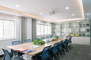Suzhou Meilong Rubber and Plastic Products Co., Ltd.