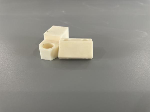 Insulating Alumina Al203 Special Shaped Beige Alumina Ceramic Block
