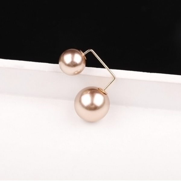 2025 Wholesale Minimalism Fashionable Pearl Brooches Women
