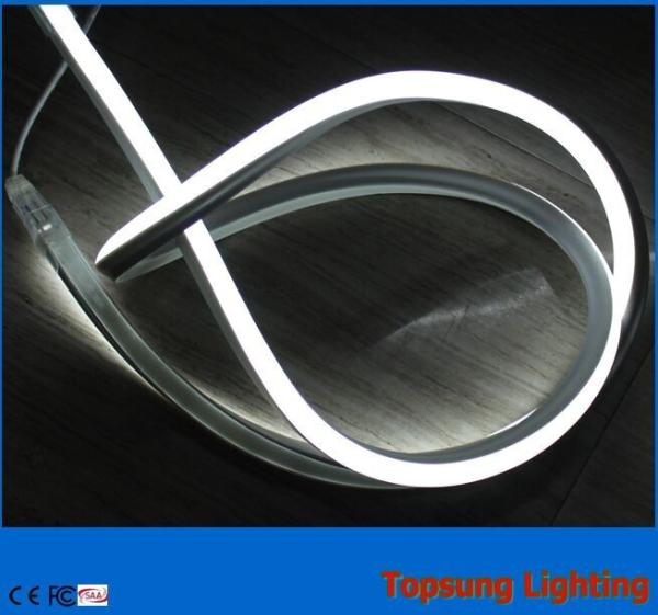 tubes en PVC violet à néon LED flex 220v 120 leds/m pour la décoration extérieure