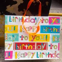 Recyclable White Card Paper Gift Bags Custom Design For Luxury Packaging