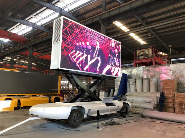 P6 Billboard Mobile LED Advertising Trailer Outdoor 7000 cd/m2 ISO