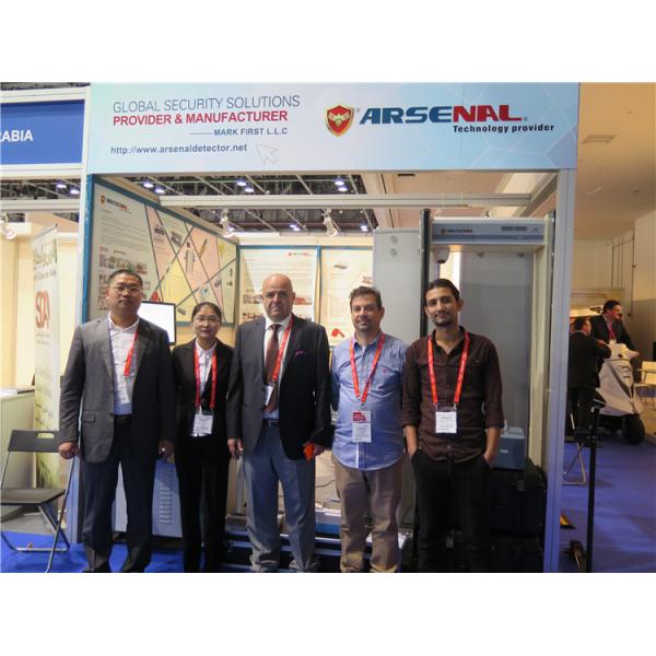 Airports Rechargeable Hand Held Metal Detector 25 Khz High Security