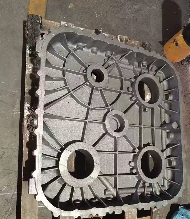 High Rigidity Cast Iron Reducer Housing with Reinforced Rib Structure and Integrated Multi-Bore Design for Heavy Transmission Equipment