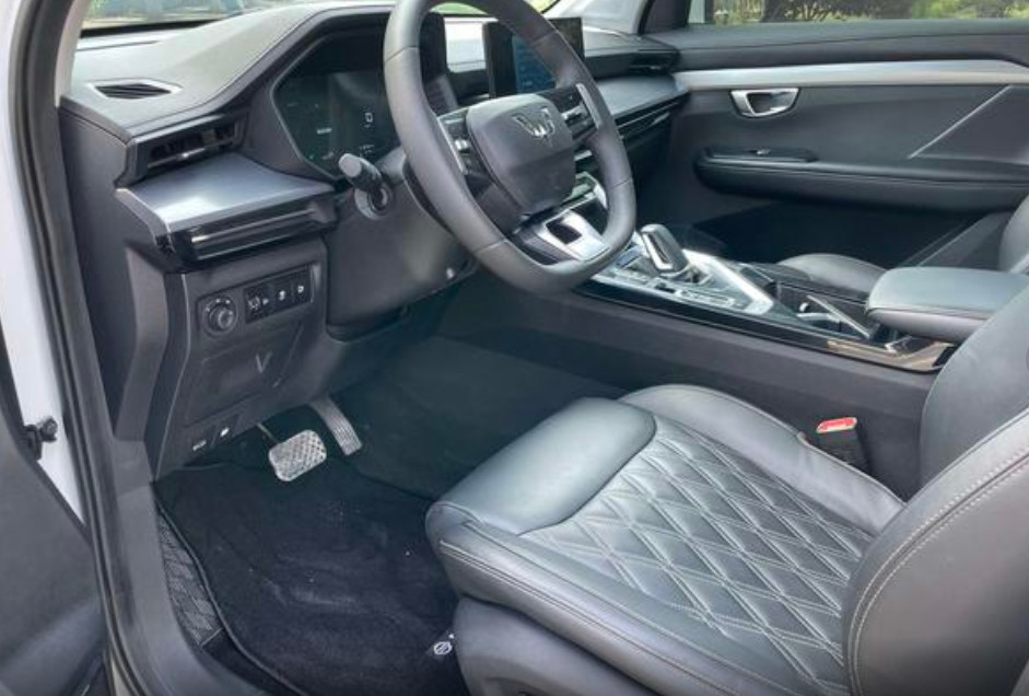 Wuling Xingchen 2022 2.0L DHT Electric Speed Model SAIC-GM-Wuling компактный внедорожник 2.0L 136HP L4 Гибридный