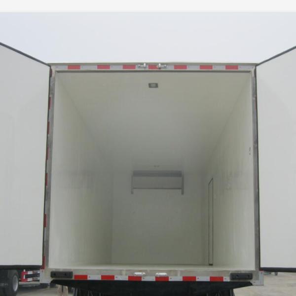 light duty reliable HOWO 4x2 85 hp 3 ton meat reefer truck