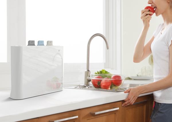 Household Cutting Board Sterilizer Combing UV sterilizing with warm wind drying UV-D300