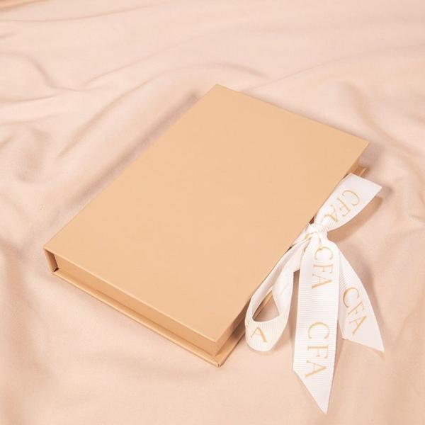 Caja de regalo magnética de lujo personalizada para tarjetas de caramelo de chocolate Shapoo joyas cosméticas