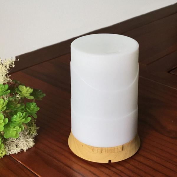 PP + Wood Material Scent Air Machine For Home With White 7 Colors Light
