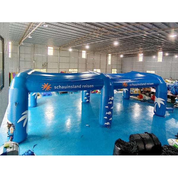 Resistencia al viento Tienda de niebla inflable Eventos al aire libre Estaciones de niebla de enfriamiento portátiles con bomba de presión de chorro de agua