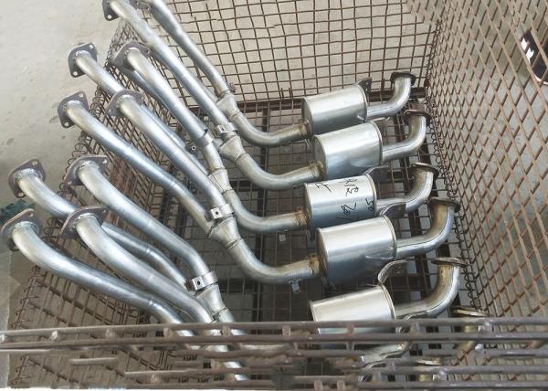 Stainless Steel 409 Performance 2.25 Inlet Universal Exhaust Muffler