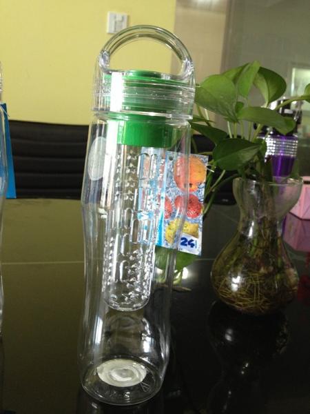 Reusable 25 oz Flavor Infusion Beverage Cup infuser water bottle