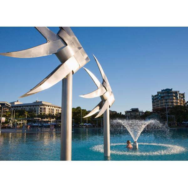 Особенности воды рыб моря коммерчески, вода бассейна отличают нержавеющей сталью