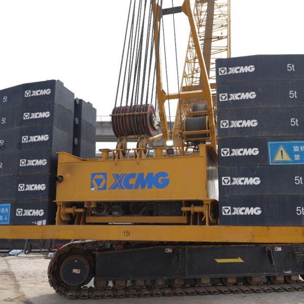 La grue mobile utilisée de 300 tonnes rend la construction plus pratique et plus rapide