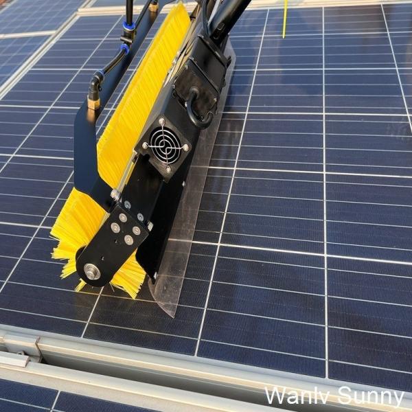 Controlo de limpeza de alta pressão inovador do esfregador solar para limpeza de vidro com escova rolante