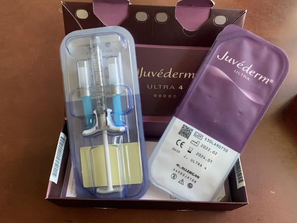 Remplisseur Juvederm ultra 4 de lèvres de gel injectables