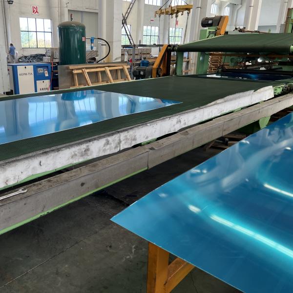 7A09 7A52 7075 Aluminum Alloy Checkered Plate T6 T3 T0 EmbossedAluminum Sheet Surface 1.5*3m