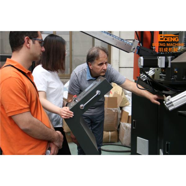 6000bph 4 Cavity PET Blowing Machine SMC PET Stretch Blow Molding Machine