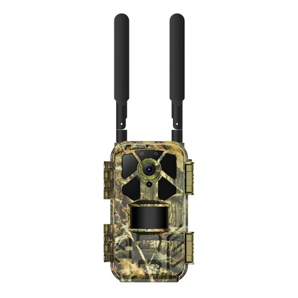 CMOS Hunting Surveillance Camera 20m IR Flash Range Built In 2500mAh 4xAA 18560 Batteries
