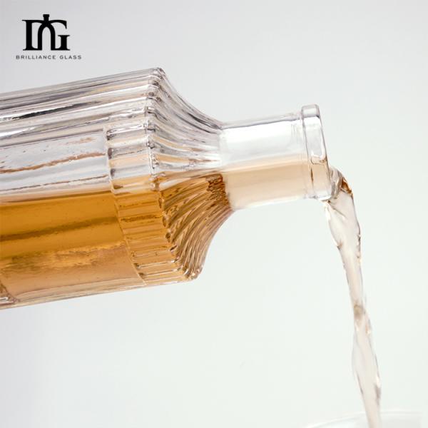 250ml Bar Glass Bottle for Liquor Mini Size Screen Printing and Hot Stamping OEM/ODM