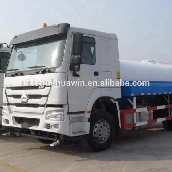 SINOTRUK HOWO 6x4 LHD/RHD road sprinkler water bowser tanker trucks for sale